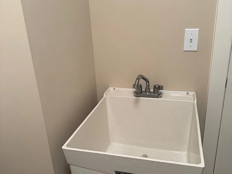 83 E Church St #111 — Photo 29
