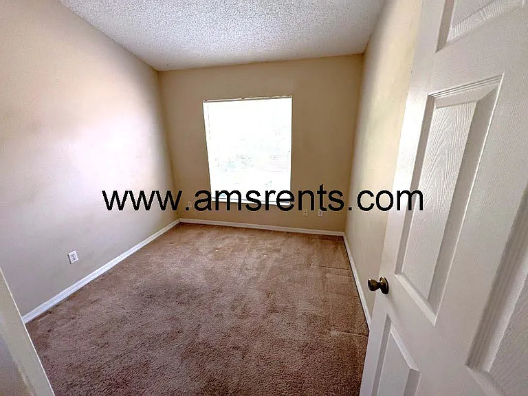 2404 Condado Ct — Photo 27
