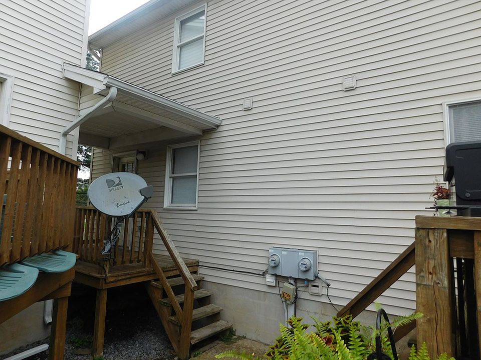 2nd image of 10 Taylor Dr APT G