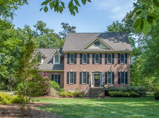 519 Colony Trl, Lanexa, VA 23089