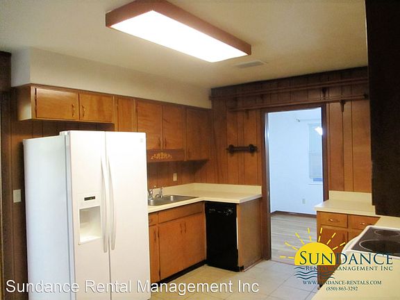 3rd image of 200 Bailey Dr