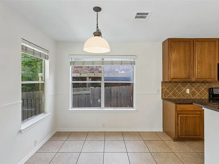 2372 Paradise Ridge Dr — Photo 9