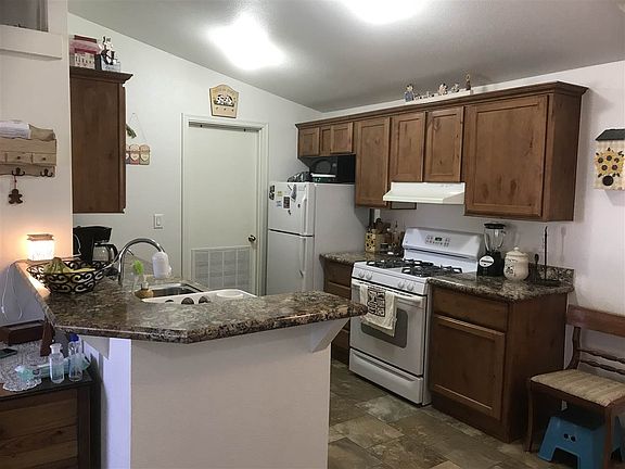 2nd image of 13522 E 51st St