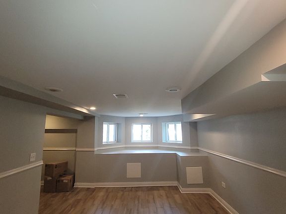 4th image of 1916 S Harding Ave #1