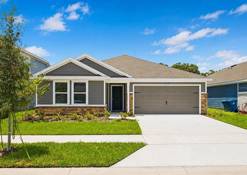 3841 Amers Loop