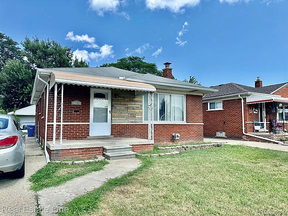 2nd image of 8051 Marian St