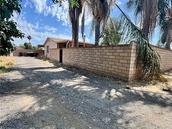 2nd image of 31361 Murrieta Rd