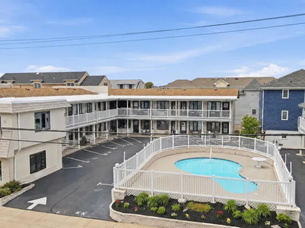 9411 Pacific Ave Unit 6, Margate City, NJ 08402