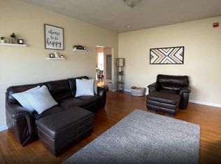 136 Mount Hope Ave APT 1F, Bristol, RI 02809