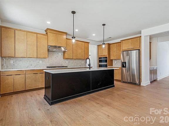 4th image of 3024 Griffs Pond Rd #388