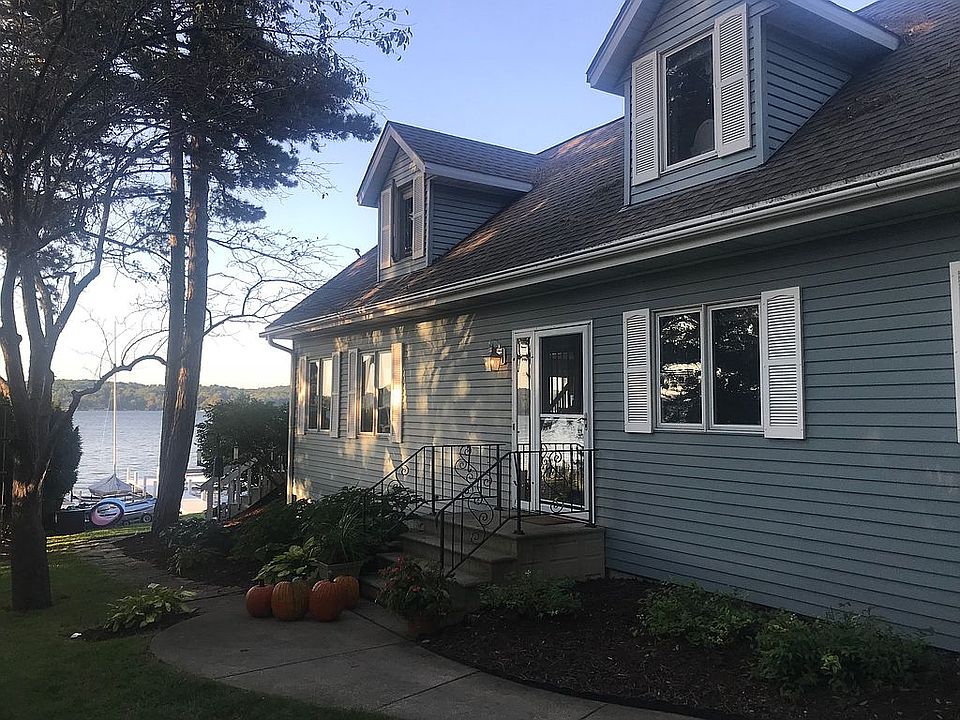 2nd image of W291N2225 Elmhurst Dr