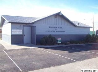 727 Laramie St, Douglas, WY 82633