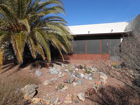 5th image of 671 W Camino Del Poso