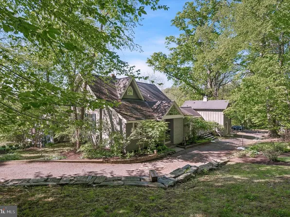 8901 Montgomery Ave, Wyndmoor, PA 19038