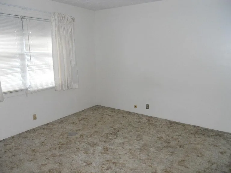 2006 W 27th St #3 — Photo 6