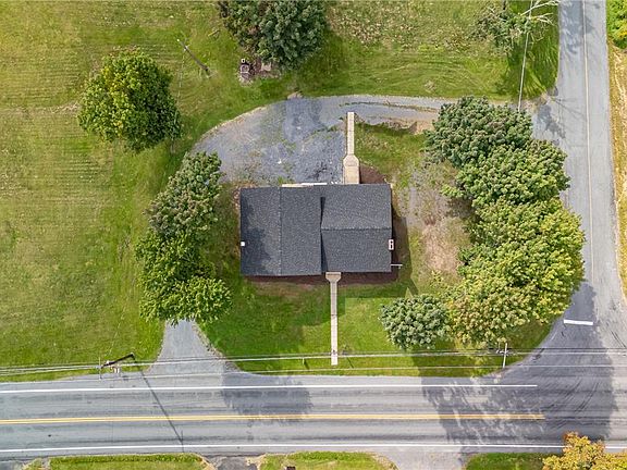 5th image of 3306 Summer Valley Rd