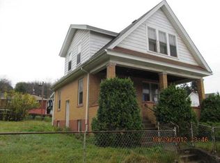 40 Penn St, Manor, PA 15665