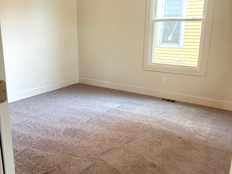 1024 W Muskingum Ave — Photo 8