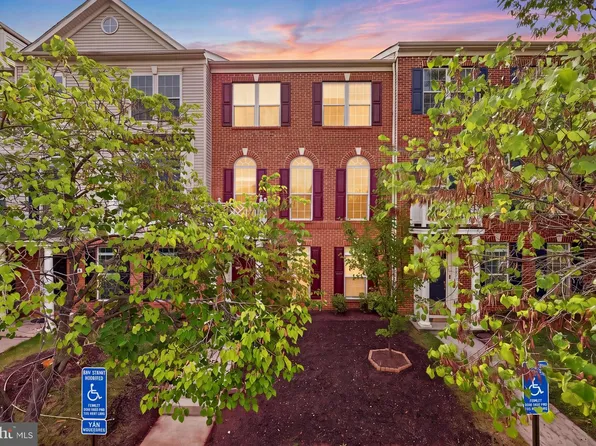 20223 Edisto Sq, Ashburn, VA 20147