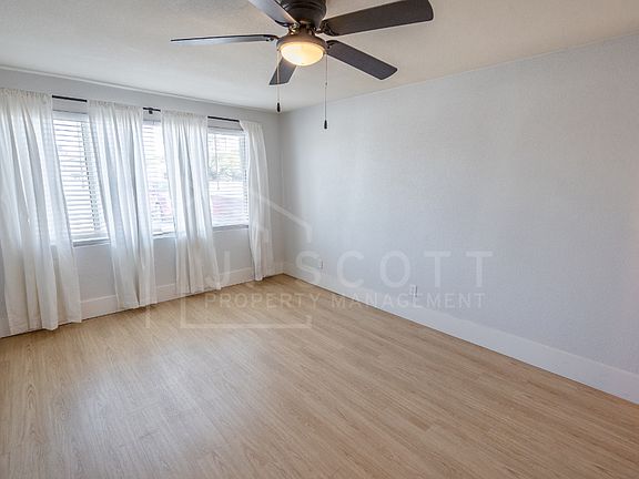 5th image of 4318 N 15th Ave