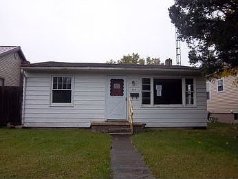1st image of 112 NW G St