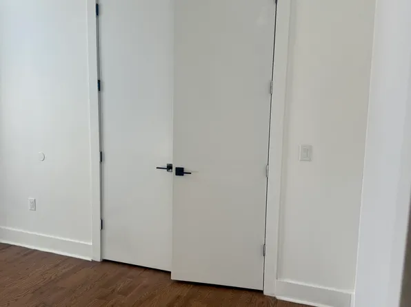 75 Court House Place image 5 of 6