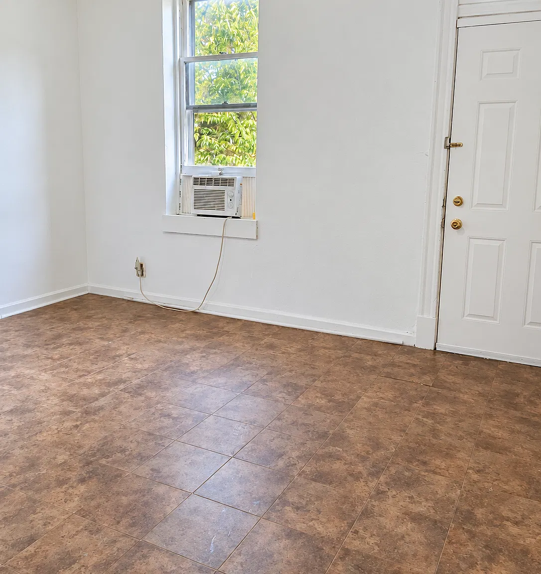 2 bed, $900 — Photo 3