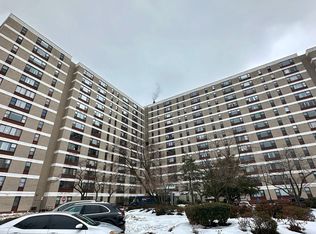 4600 Duke St APT 1032, Alexandria, VA 22304