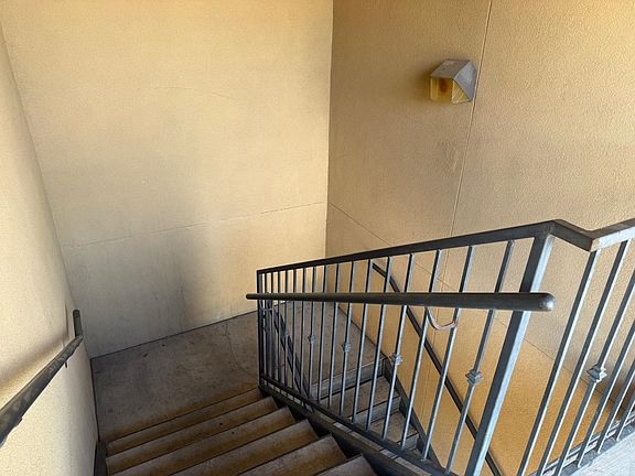 4th image of 9805 Sterling St #202