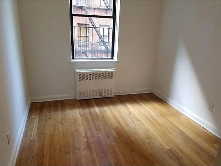 320 E 85th St #5A — Photo 6