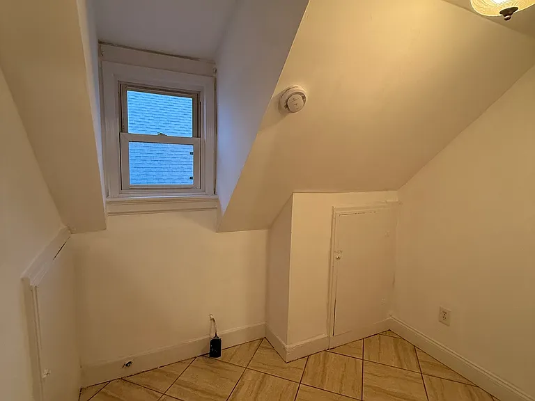 21 N Walnut St #3 — Photo 5