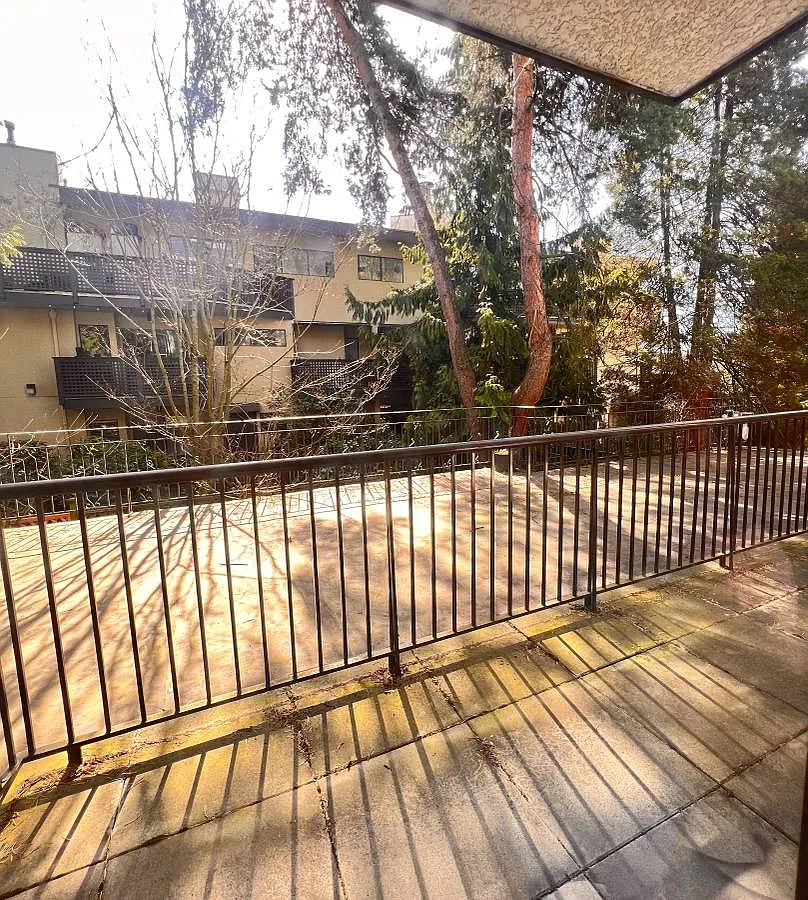Studio, 650 sqft, $1,650 — Photo 3