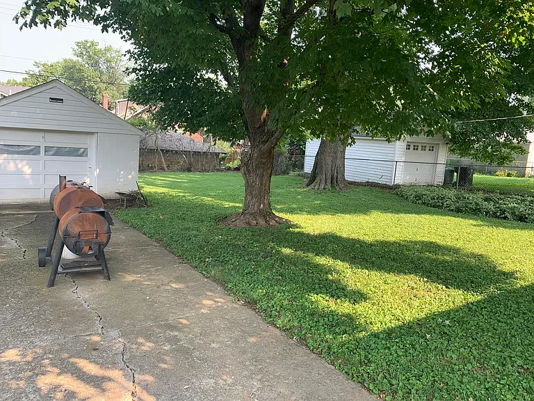 1729 Deer Park Ave — Photo 5