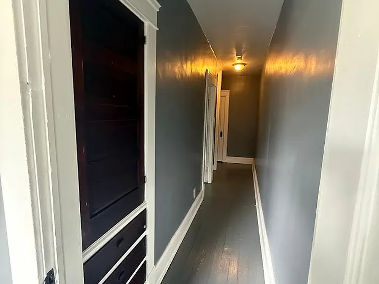 915 Highland Rd NE — Photo 8