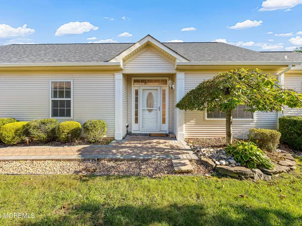 32 Gabriella Circle, Manchester, NJ 08759