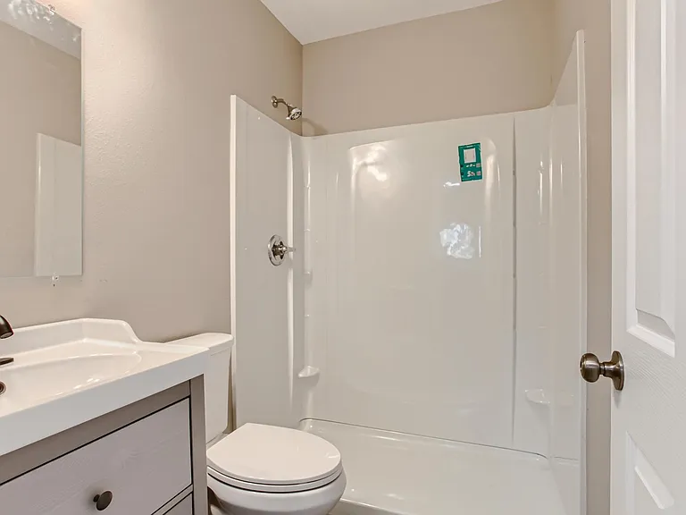 Upper Bathroom #3