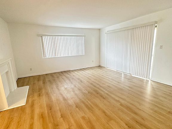 3rd image of 525 Evergreen St APT C