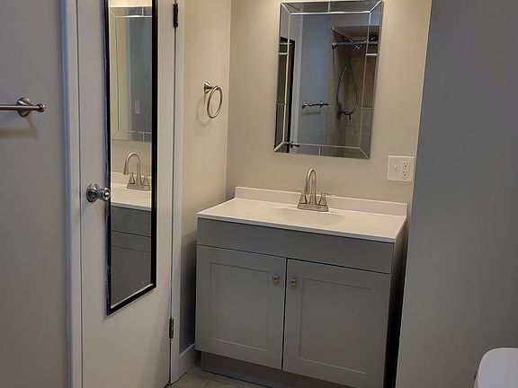 Beautifil New Vanity and Mirror