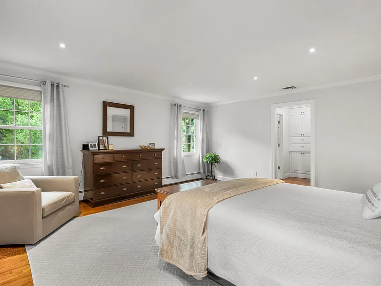 341 Orienta Ave — Photo 21