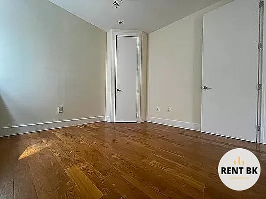 Rented by RENTBK LLC | media 10