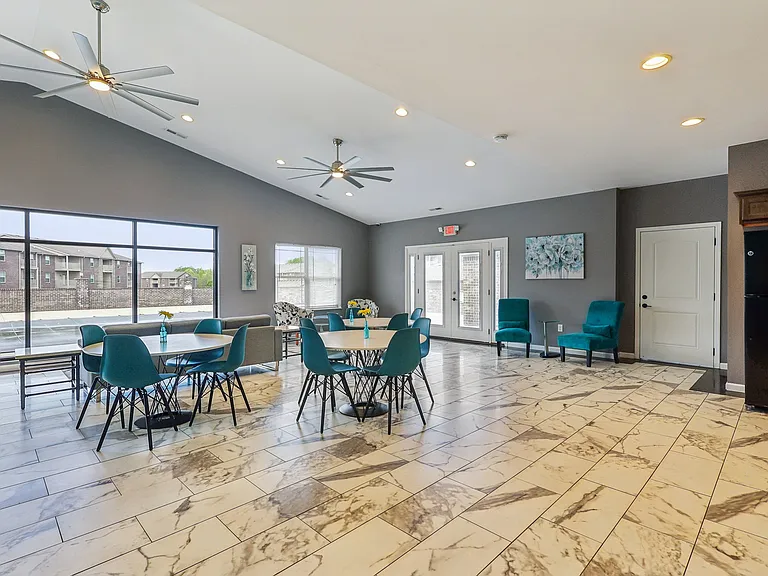 Nicholas Place Apartments — Photo 1