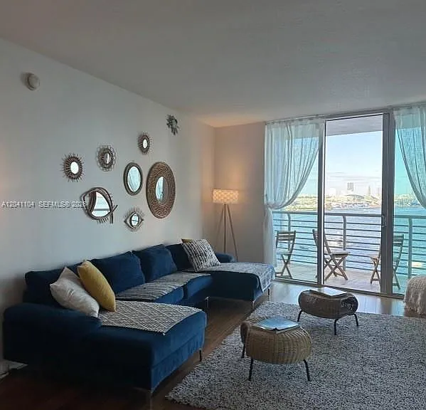 325 Biscayne Blvd #1523 — Photo 8