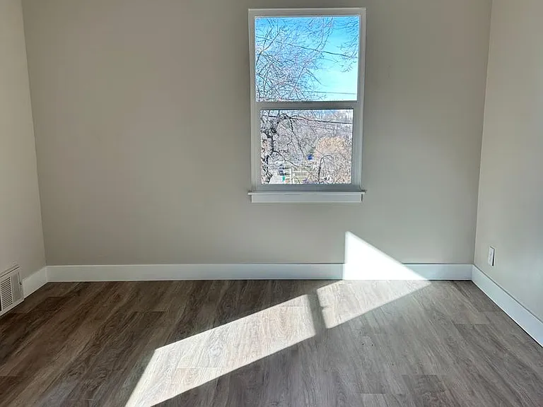 2925 Madison Ave — Photo 42
