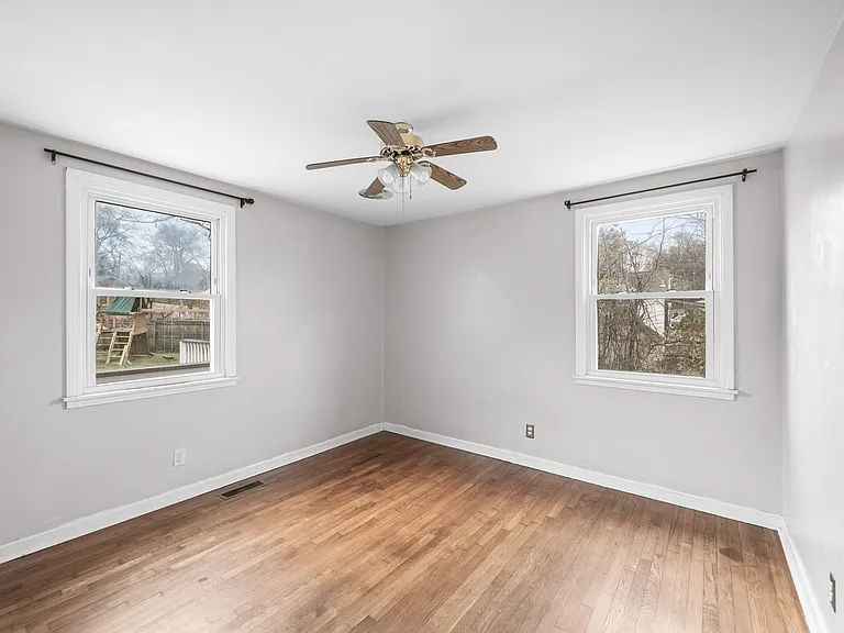 5023 Packard Dr — Photo 26