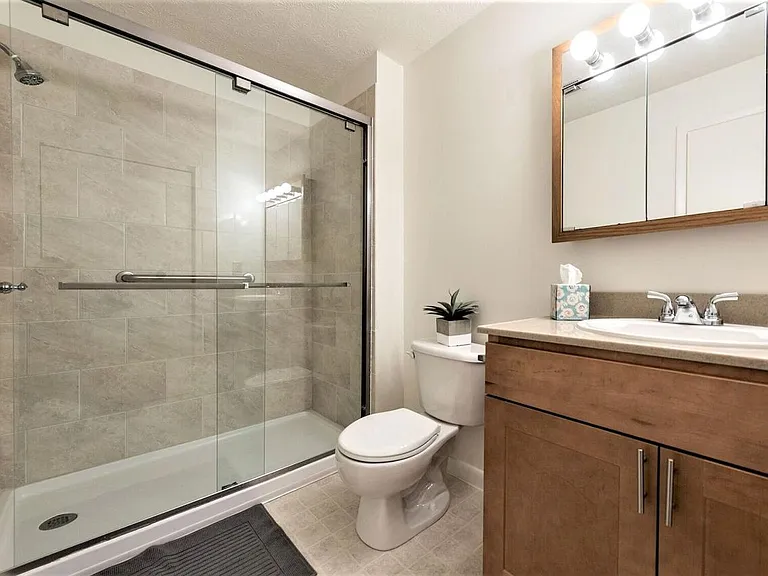 Contemporary Bathroom Style with a Walk-in Shower