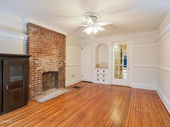 2nd image of 34 Cambridge Pl #G