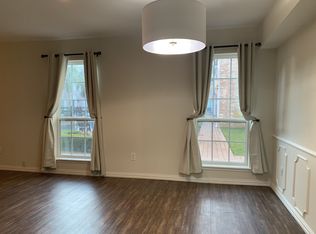 355 N Post Oak Ln APT 631, Houston, TX 77024