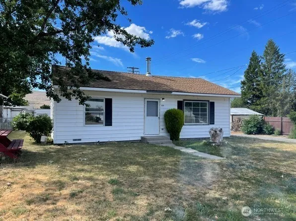 530 16th Street, Bridgeport, WA 98813