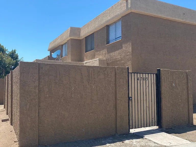 4705 E Pueblo Ave — Photo 1