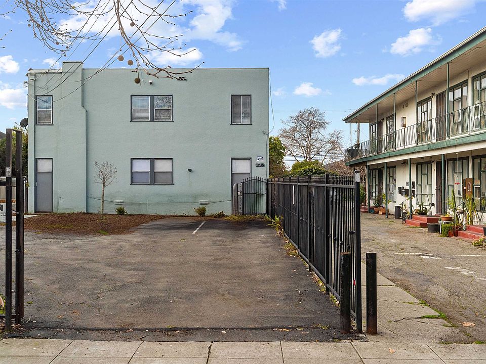 1st image of 2238 7th St